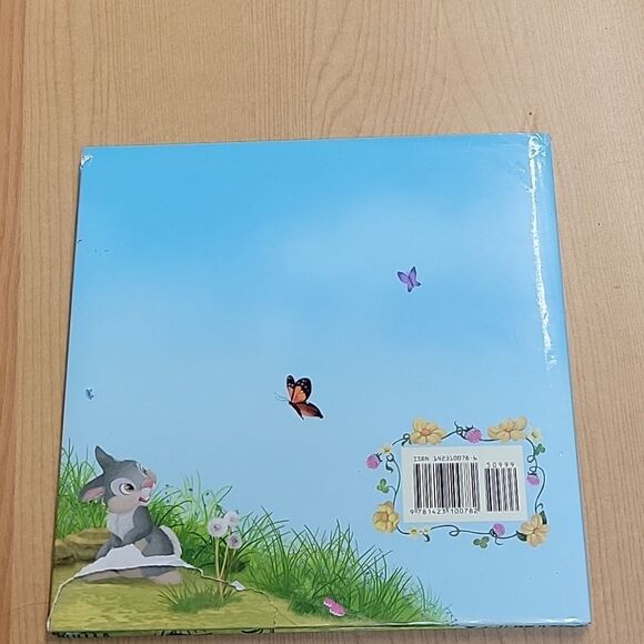 Disney's Thumper bundle. 3 books, pin, Wobble figure - Picture 3 of 12